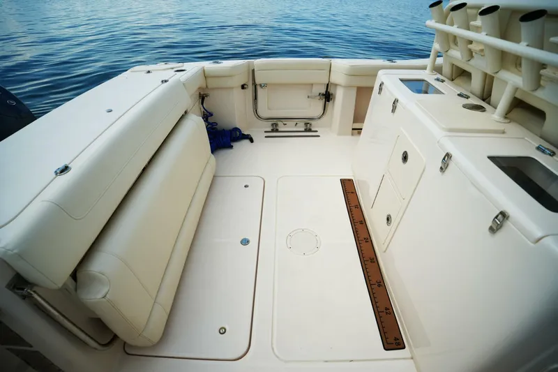  Yacht Photos Pics 2023 Grady-white 336 Canyon - Image 9