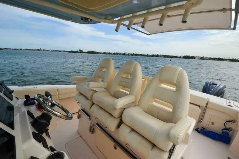  Yacht Photos Pics 2023 Grady-white 336 Canyon - Image 34