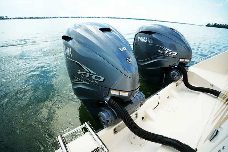  Yacht Photos Pics 2023 Grady-white 336 Canyon - Image 8