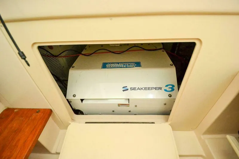  Yacht Photos Pics 2023 Grady-white 336 Canyon - Image 28