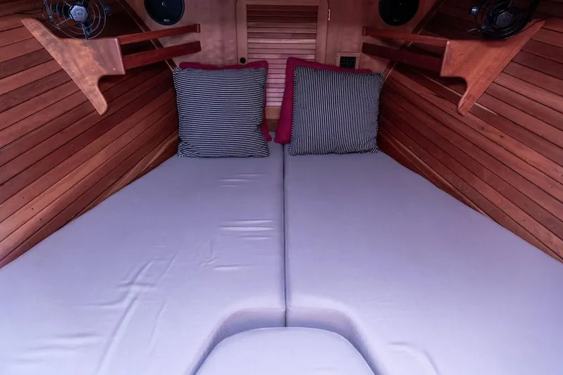 Bella Vita Yacht Photos Pics 