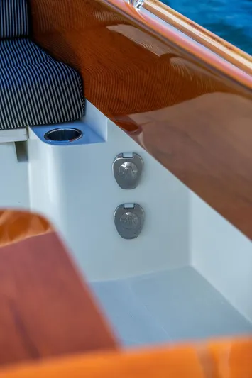 Bella Vita Yacht Photos Pics 