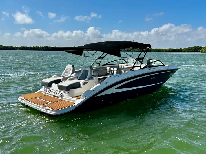 2016 Sea Ray 290 Sundeck @ Cancun Yacht Photos Pics 