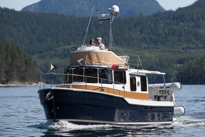 Ranger Tugs R-31 CB