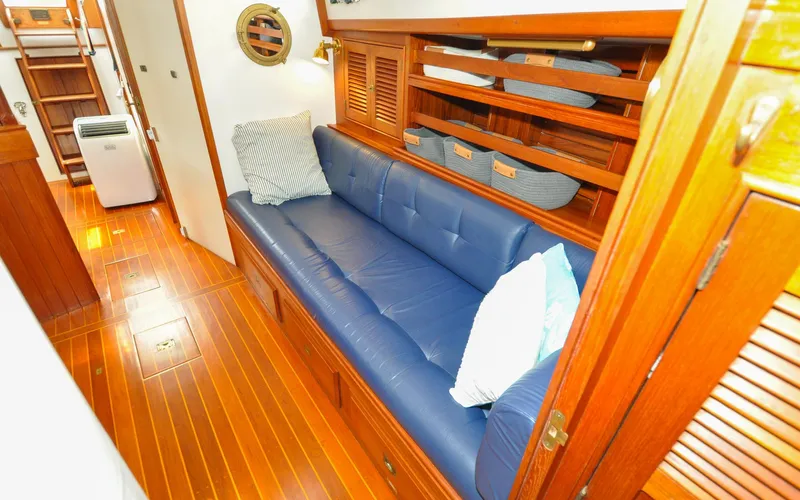 Tammie Norrie Yacht Photos Pics Shannon 43 - Tammie Norrie