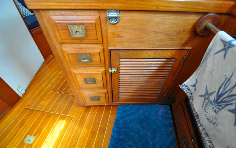 Tammie Norrie Yacht Photos Pics Shannon 43 - Tammie Norrie