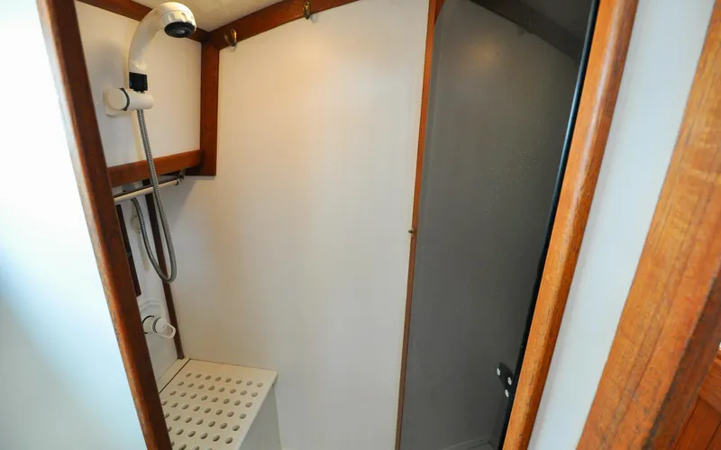 Tammie Norrie Yacht Photos Pics Shannon 43 - Tammie Norrie