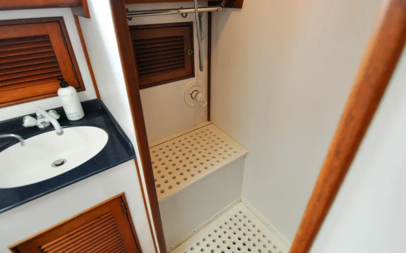 Tammie Norrie Yacht Photos Pics Shannon 43 - Tammie Norrie