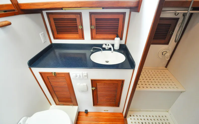 Tammie Norrie Yacht Photos Pics Shannon 43 - Tammie Norrie