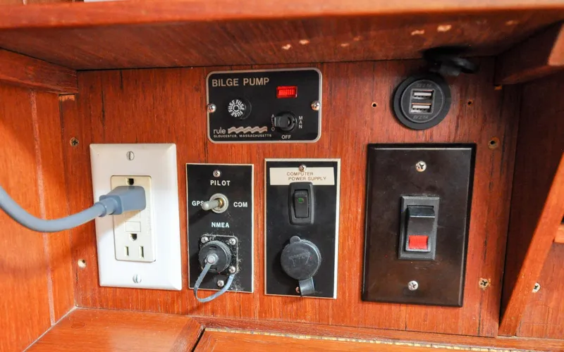 Tammie Norrie Yacht Photos Pics Shannon 43 - Tammie Norrie