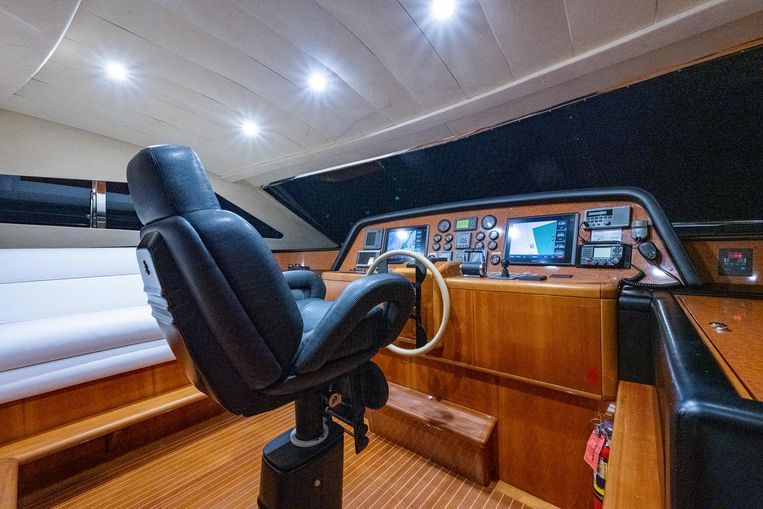 2003-94-ferretti-yachts-94