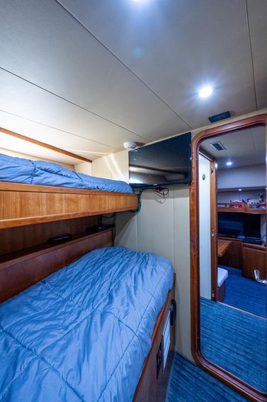 2003-94-ferretti-yachts-94