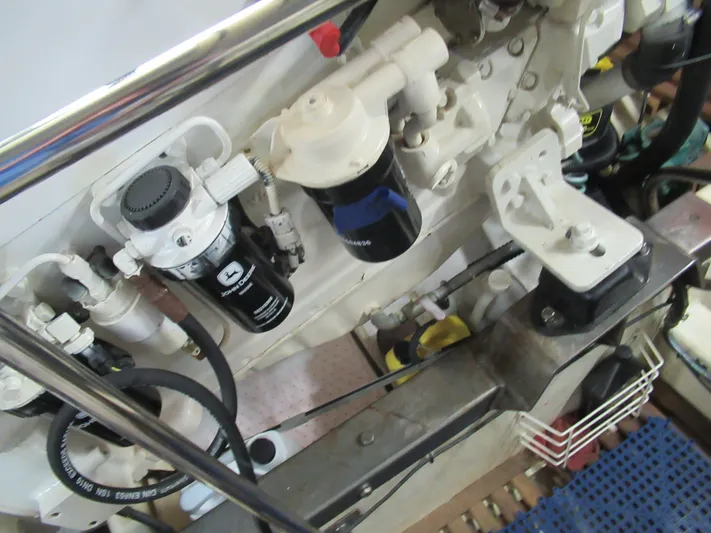 C'est La Vie Yacht Photos Pics 