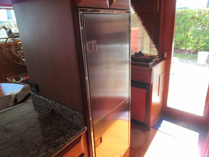 C'est La Vie Yacht Photos Pics 