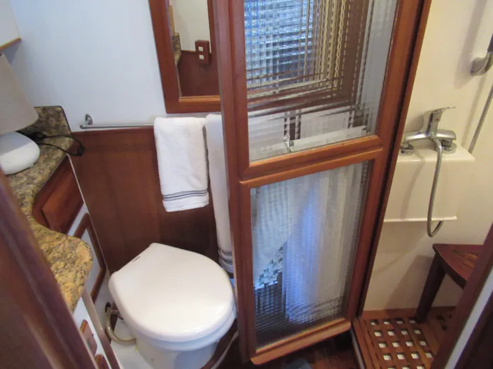 C'est La Vie Yacht Photos Pics 