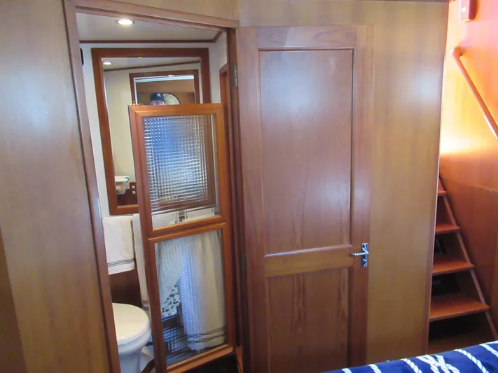 C'est La Vie Yacht Photos Pics 