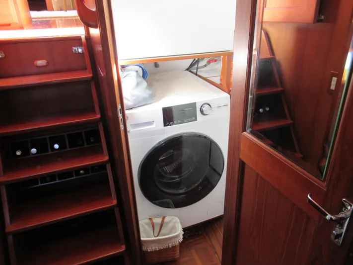 C'est La Vie Yacht Photos Pics 