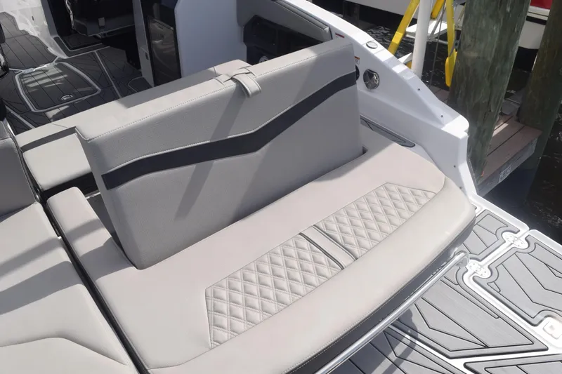  Yacht Photos Pics 2025 Monterey 275SS Super Sport boat with luxurious seating and modern design.