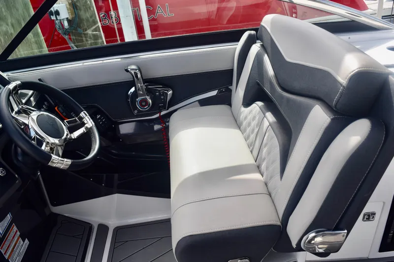  Yacht Photos Pics Interior of 2025 Monterey 275SS Super Sport boat with sleek steering and seating.