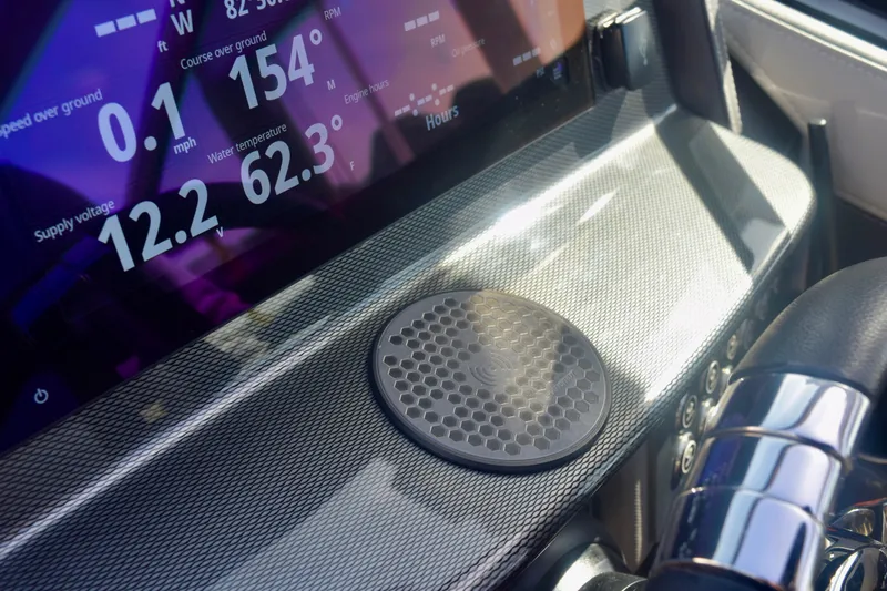  Yacht Photos Pics Dashboard of 2025 Monterey 275SS Super Sport with digital display and carbon fiber finish.