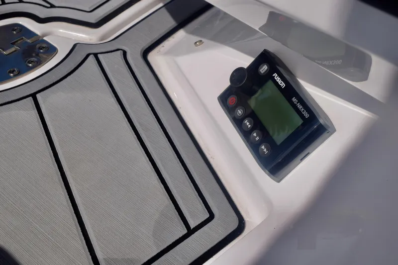  Yacht Photos Pics 2025 Monterey 275SS Super Sport boat with Fusion MS-NRX300 audio control panel.