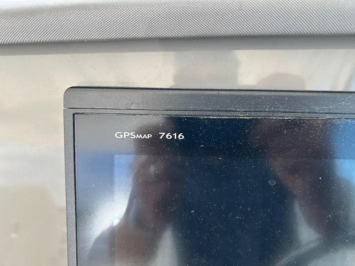  Yacht Photos Pics GPSMAP 7616 display on 2015 Pursuit DC 325 Dual Console boat.