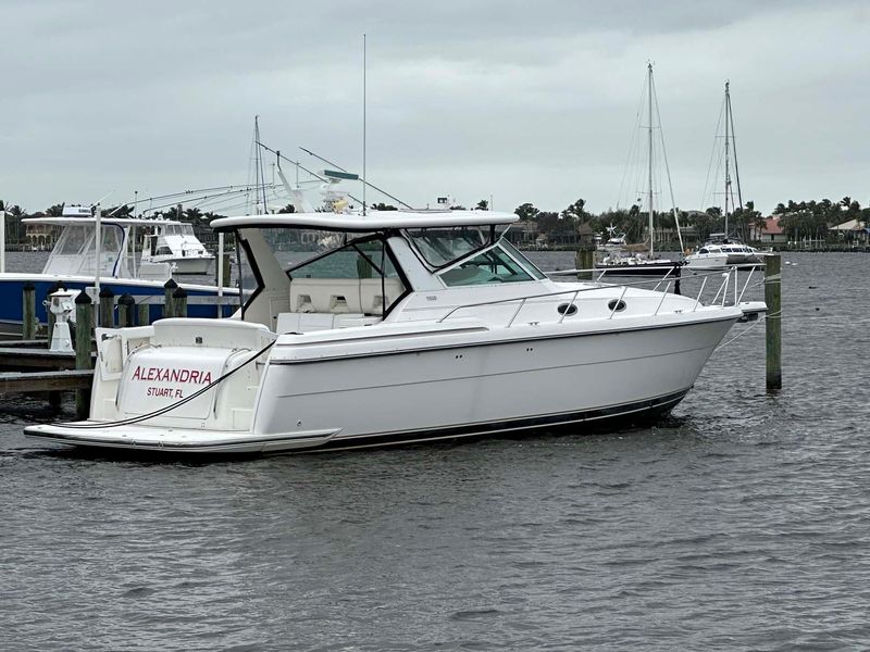 2001 Tiara Yachts 4000 Express