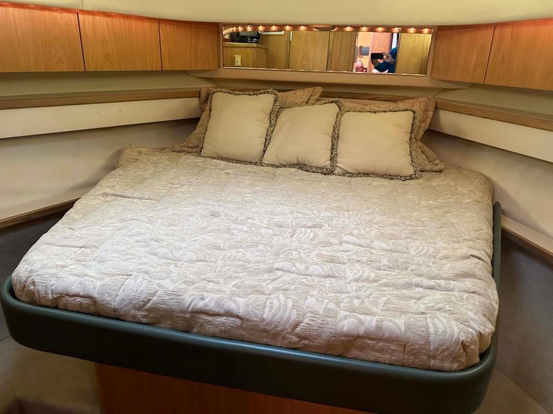 2001 Tiara Yachts 4000 Express