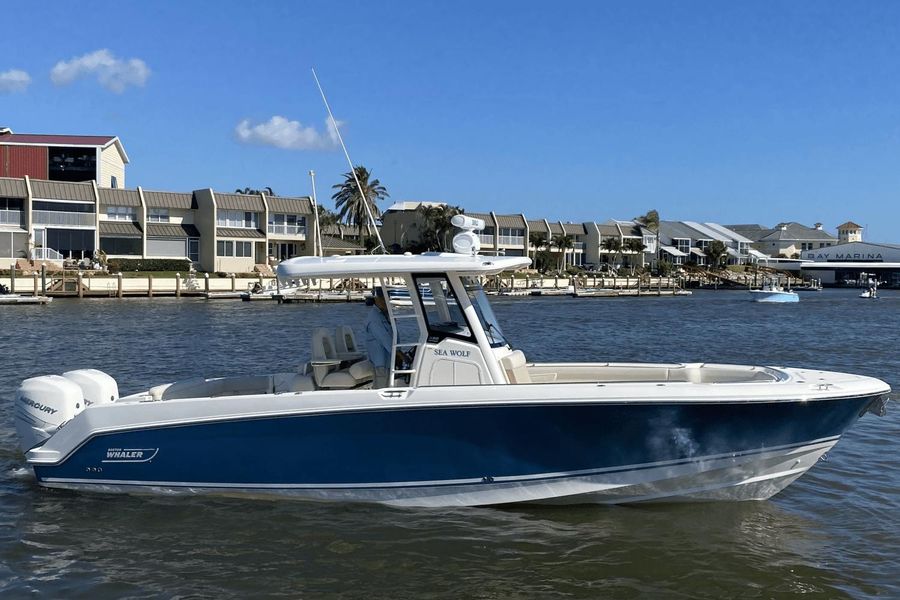 2017 Boston Whaler 330 Outrage