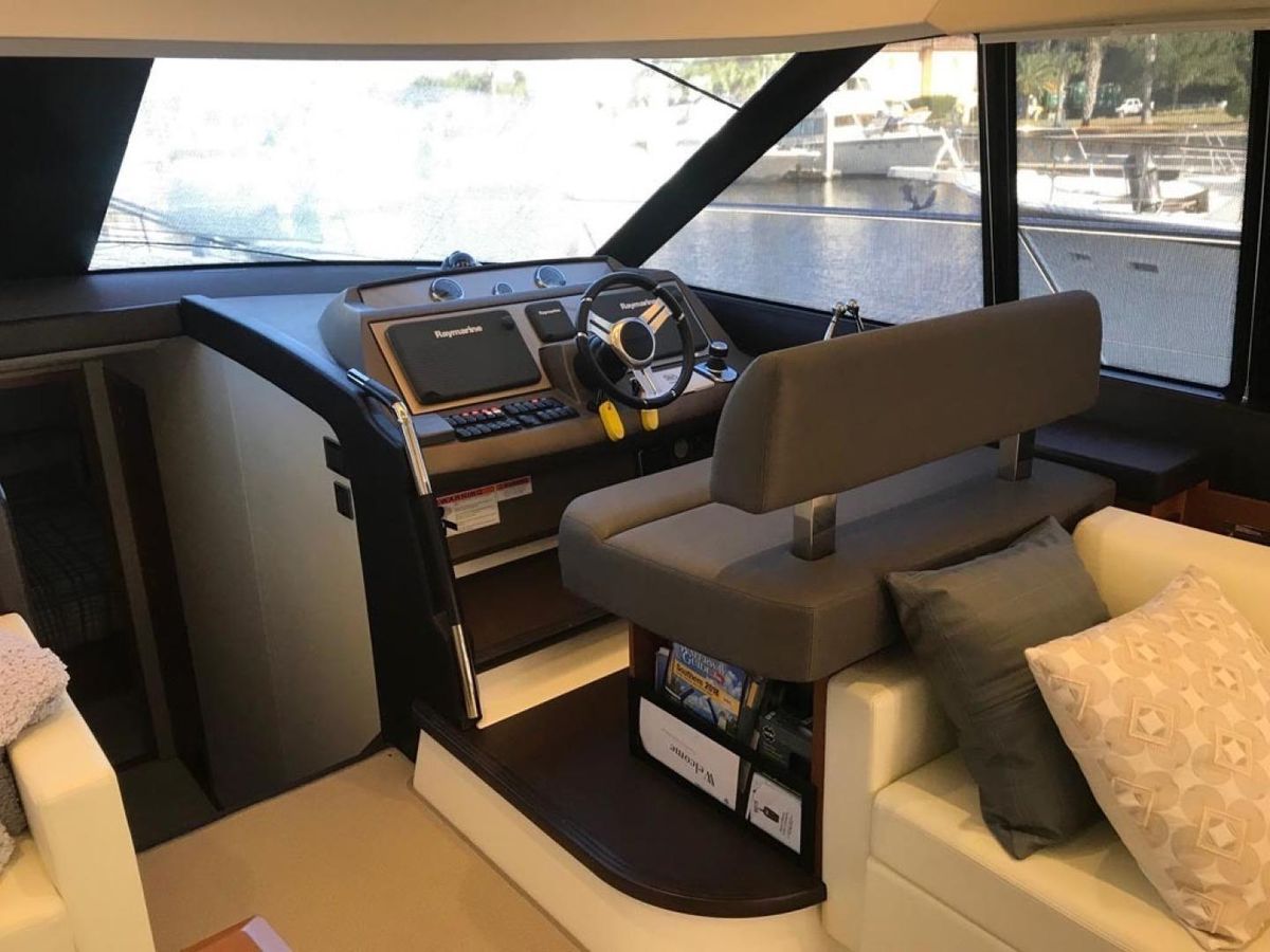 2015 Prestige 55 