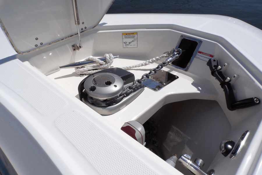 2019 Boston Whaler 380 Outrage