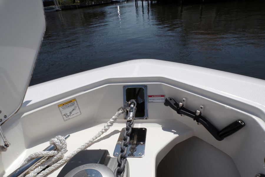 2019 Boston Whaler 380 Outrage