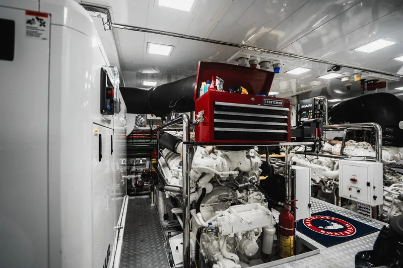 Abbentures III Yacht Photos Pics 