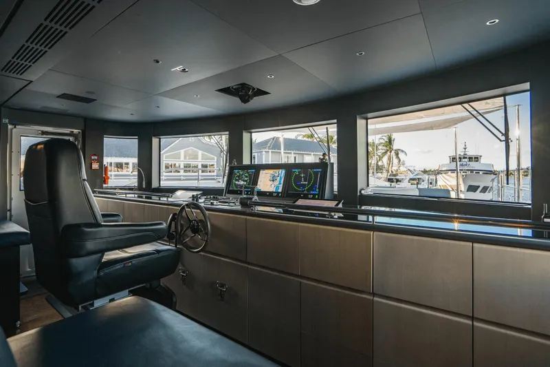 Abbentures III Yacht Photos Pics 