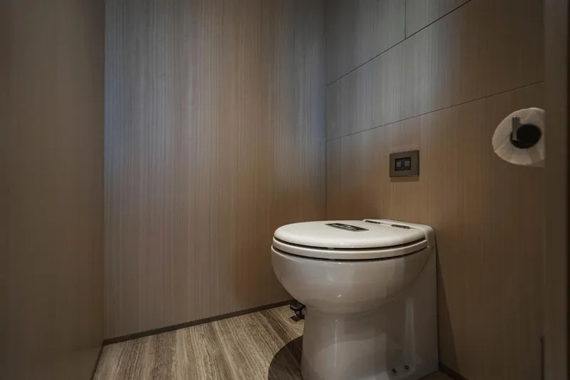 Abbentures III Yacht Photos Pics 