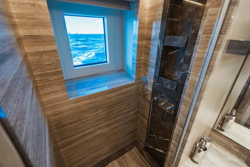 Abbentures III Yacht Photos Pics 