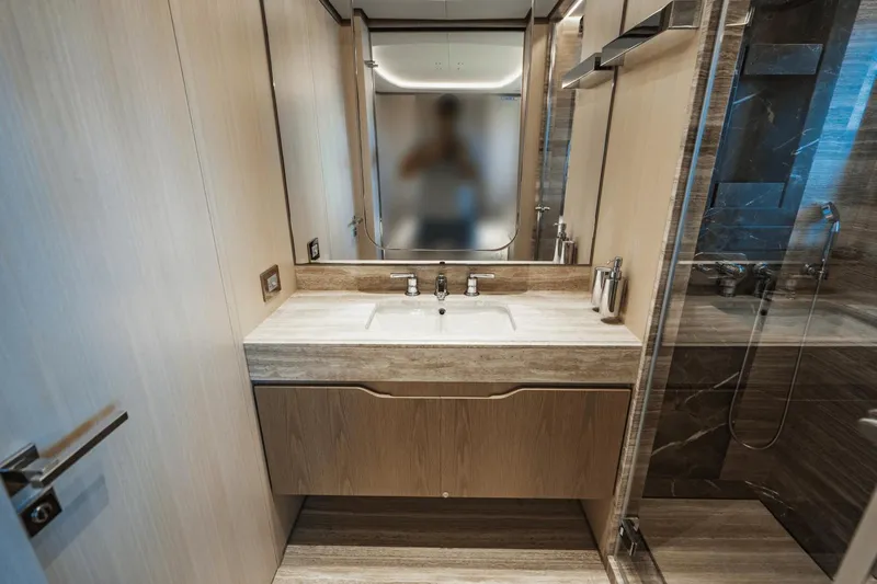 Abbentures III Yacht Photos Pics 