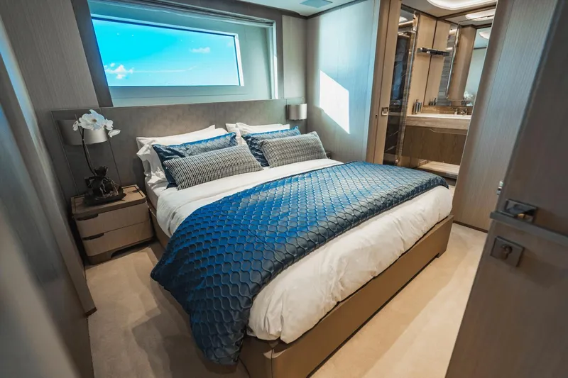 Abbentures III Yacht Photos Pics 