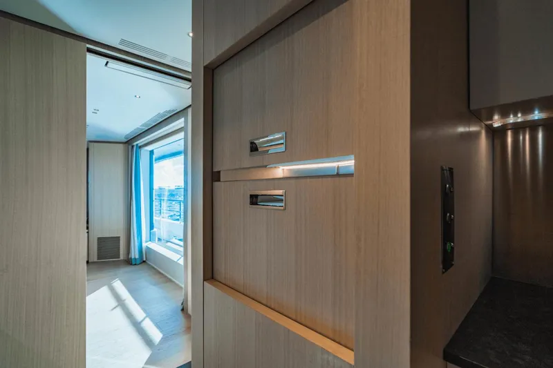 Abbentures III Yacht Photos Pics 