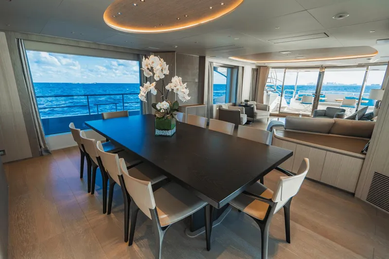 Abbentures III Yacht Photos Pics 