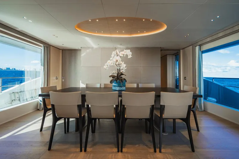 Abbentures III Yacht Photos Pics 