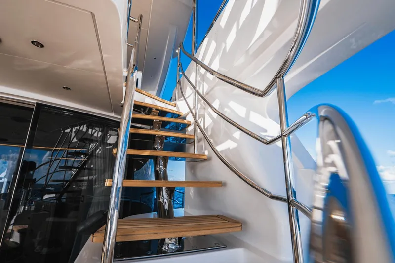 Abbentures III Yacht Photos Pics 