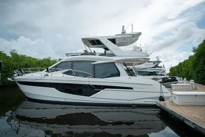 Galeon 500 Fly