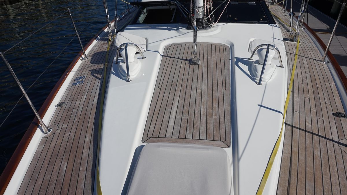 2008 Oyster 46 