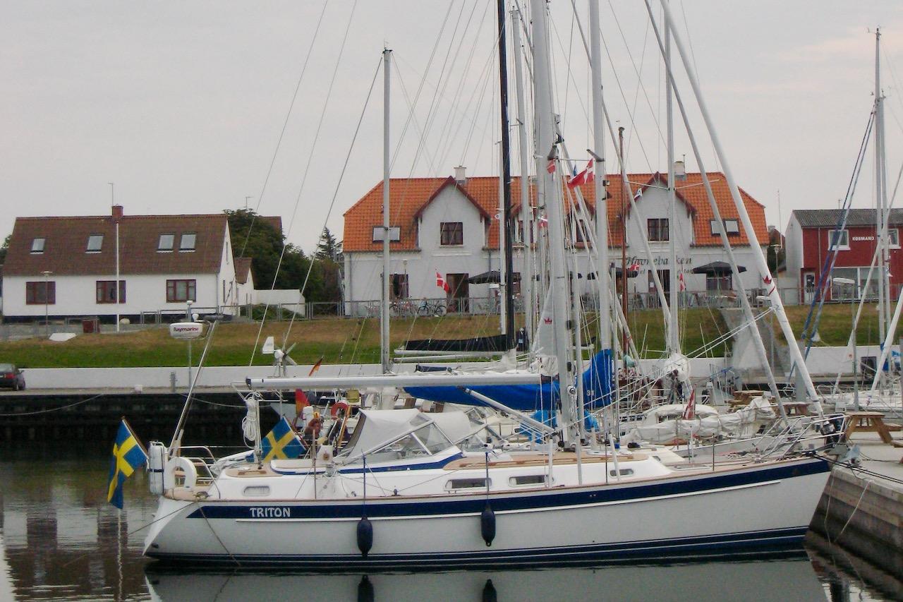 Hallberg-Rassy 37