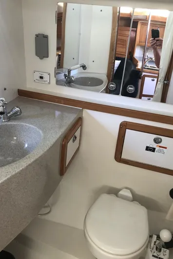 Wanderlust Yacht Photos Pics Aft Head