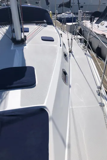 Wanderlust Yacht Photos Pics Port weather deck