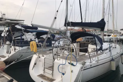 2008 Arcona 370