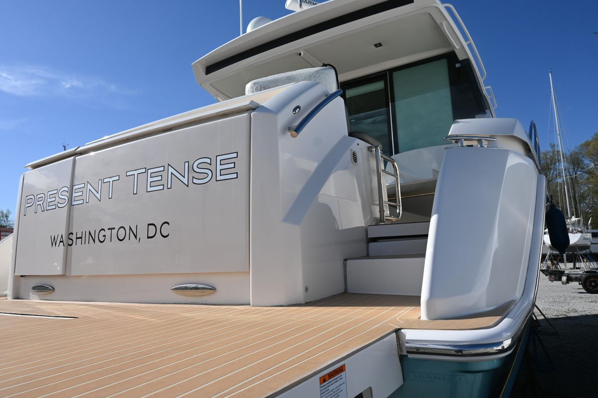 2017 Tiara Yachts 44 