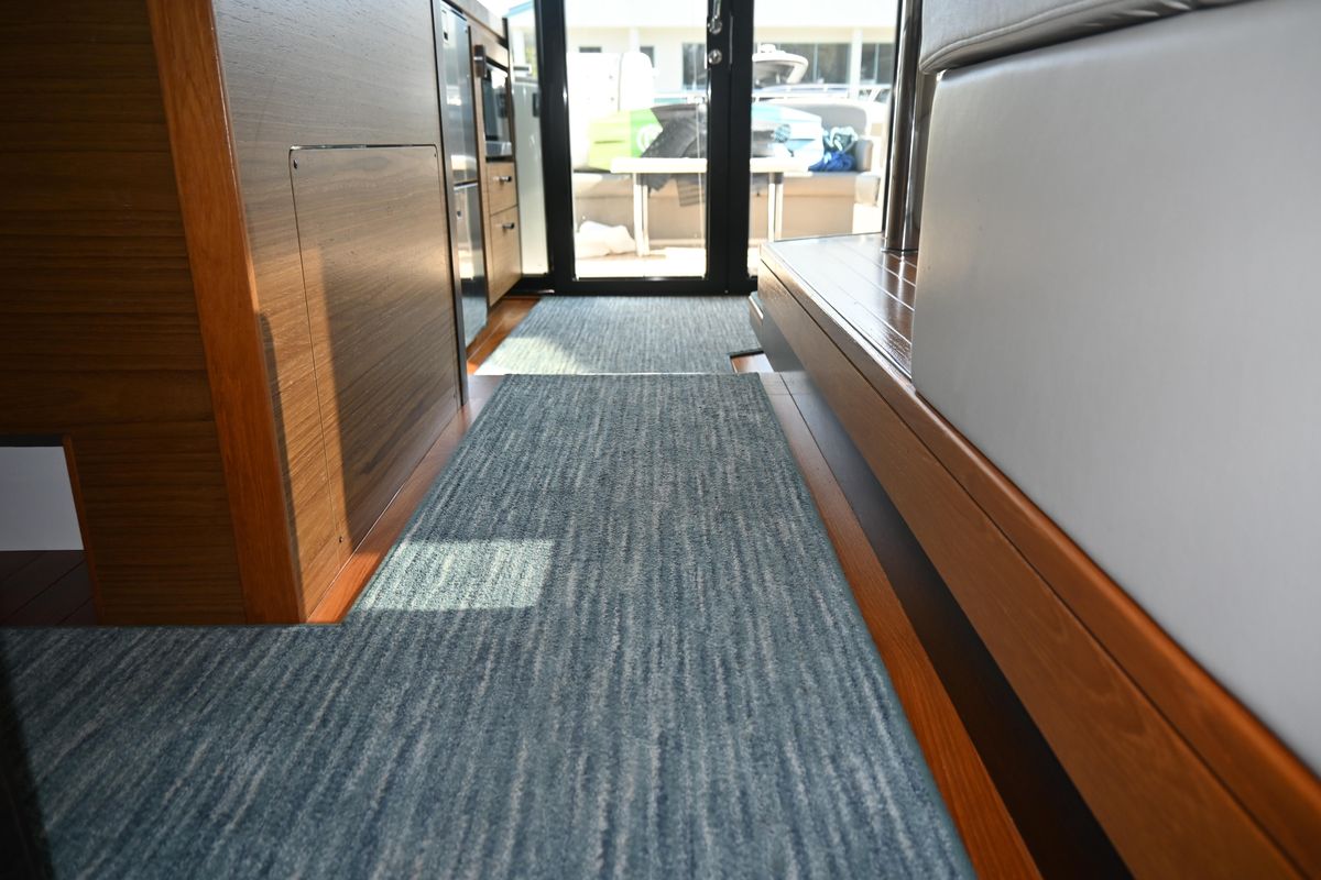 2017 Tiara Yachts 44 